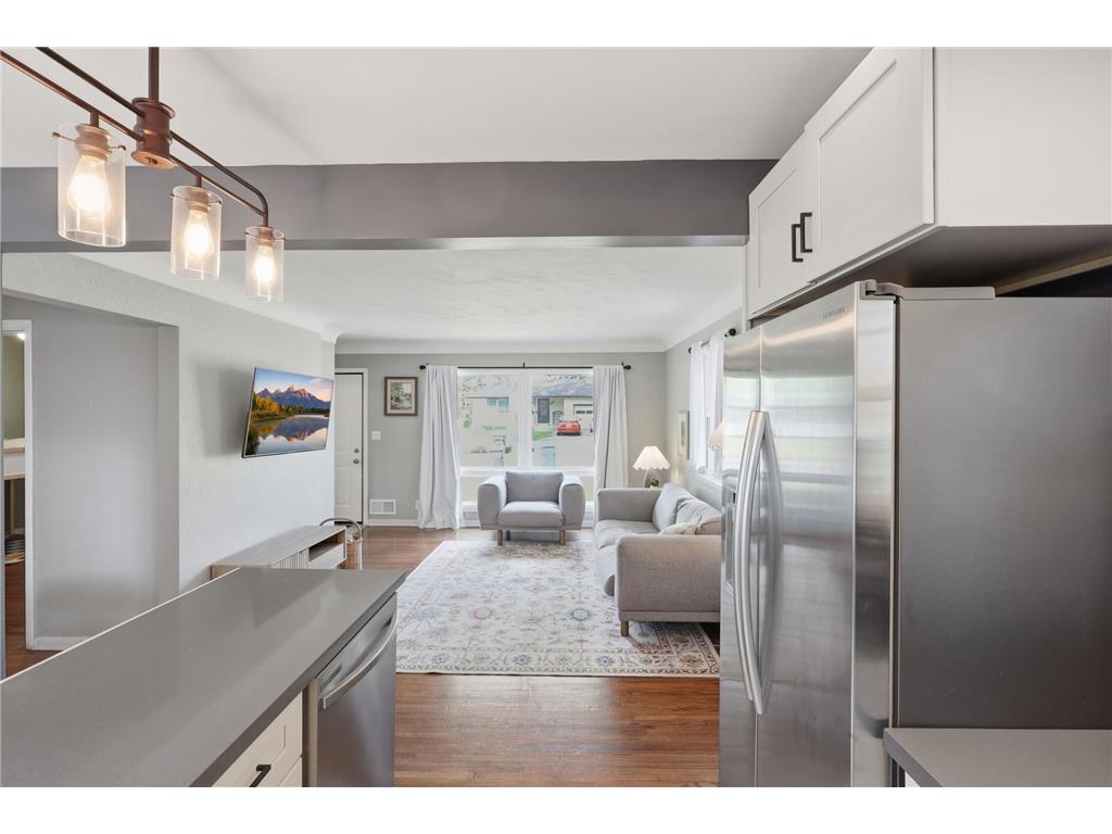 1494 Etna Street Saint Paul MN 55106 7063428 image8