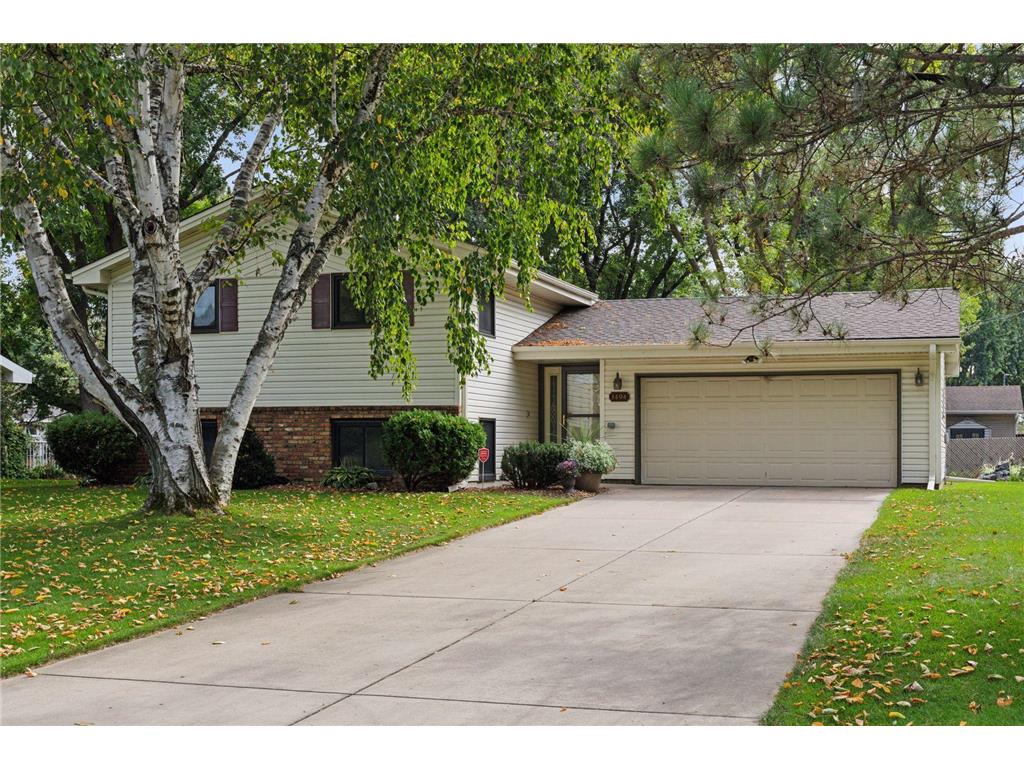 1494 Onondaga Street NE Fridley MN 55432 6792480 image1