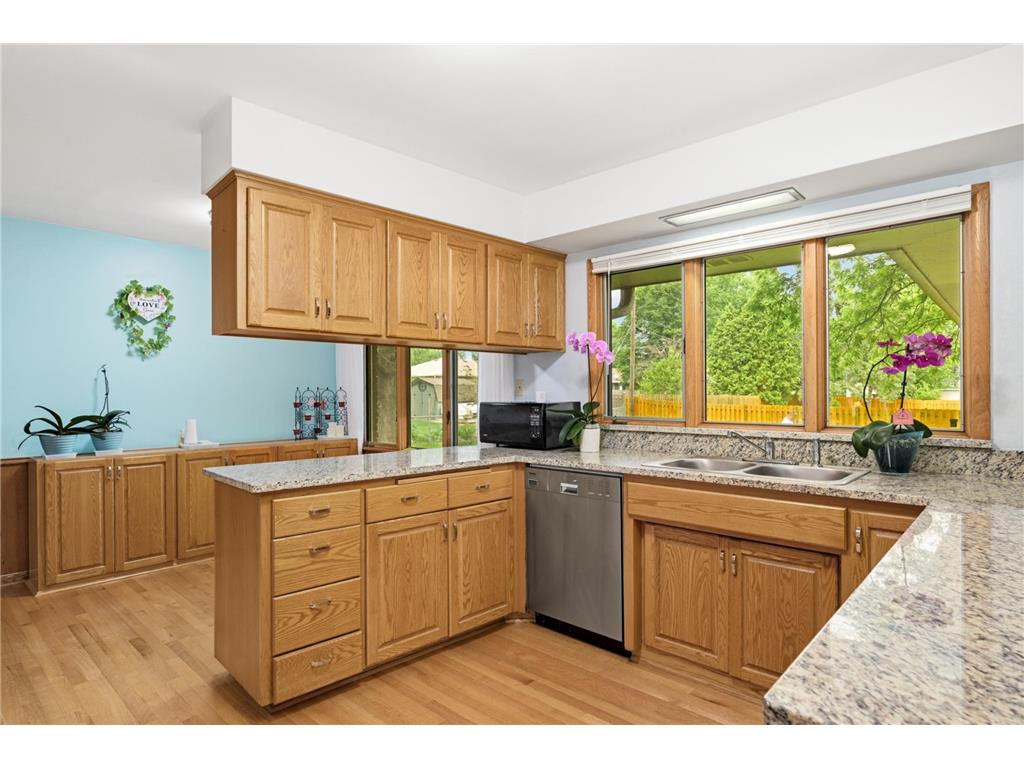 1495 County Road B2 W Roseville MN 55113 - Zimmerman Lake 7087936 image10
