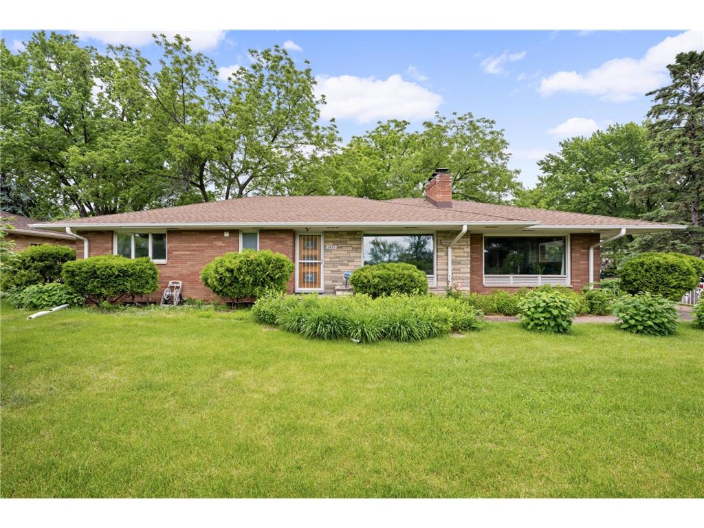 1495 County Road B2 W Roseville MN 55113 - Zimmerman Lake 7087936 image2