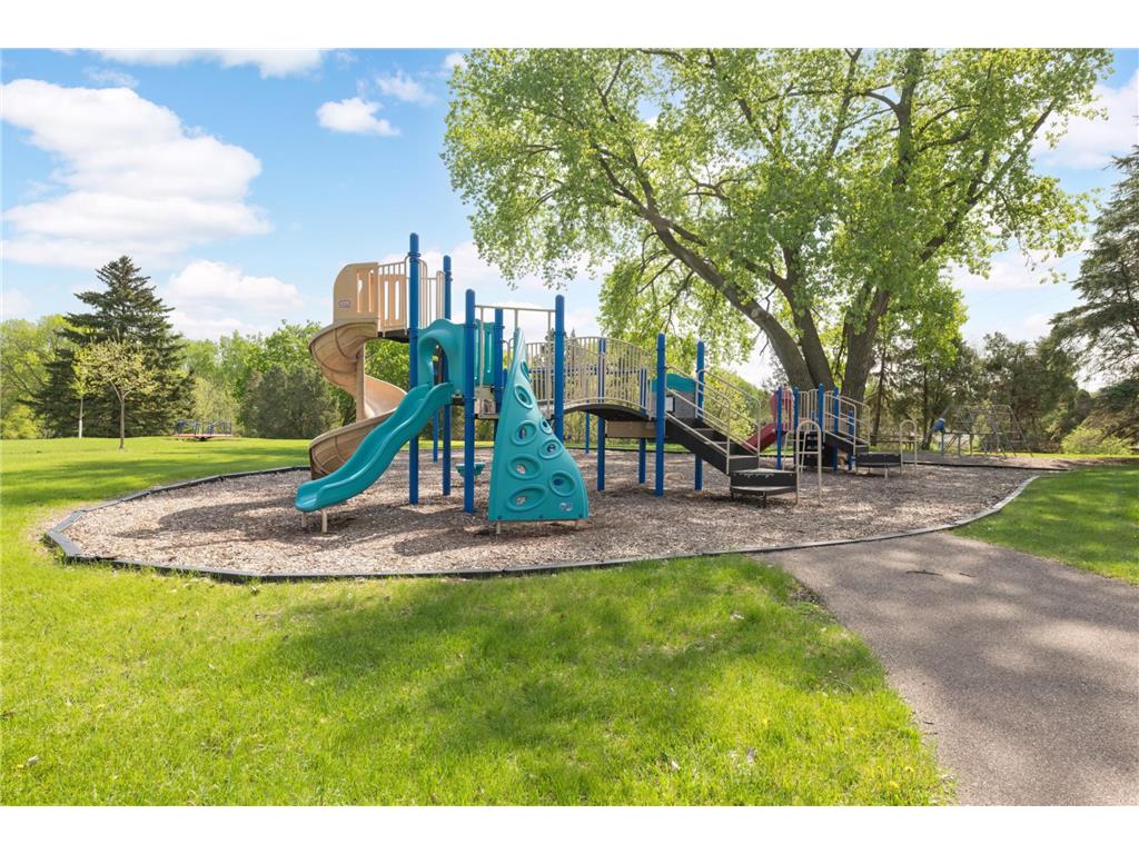 1495 County Road B2 W Roseville MN 55113 - Zimmerman Lake 7087936 image37