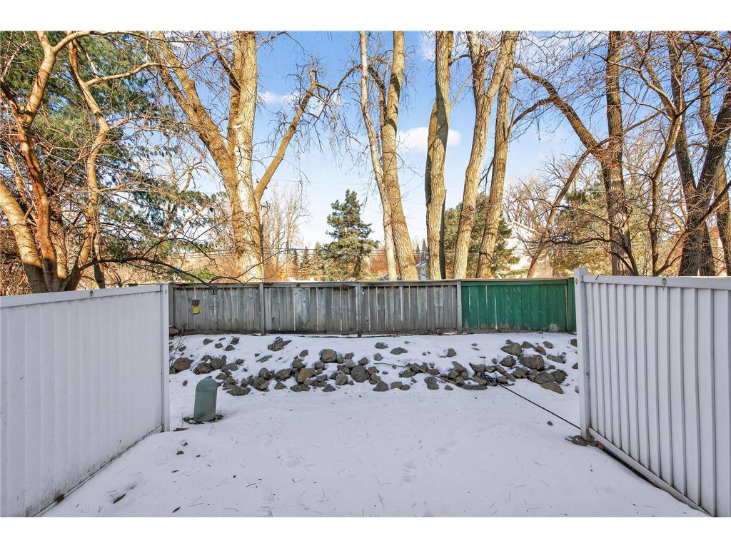 1496 Granada Avenue N Oakdale MN 55128 7016384 image22