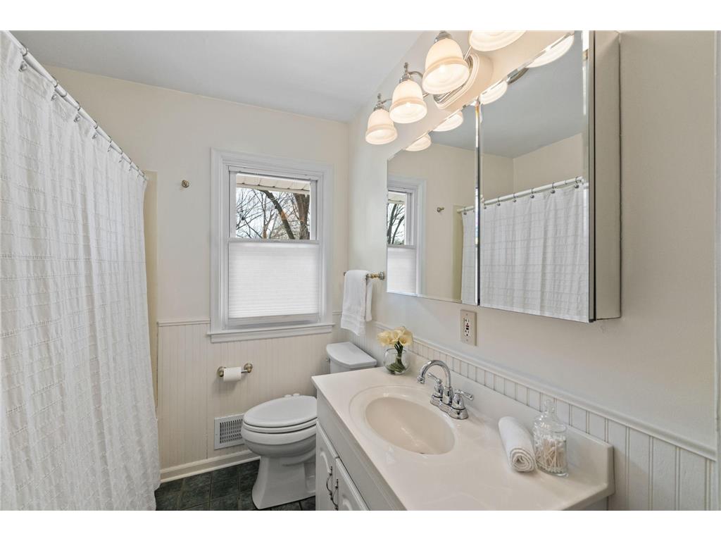 15 E 68th Street Richfield MN 55423 7043251 image21