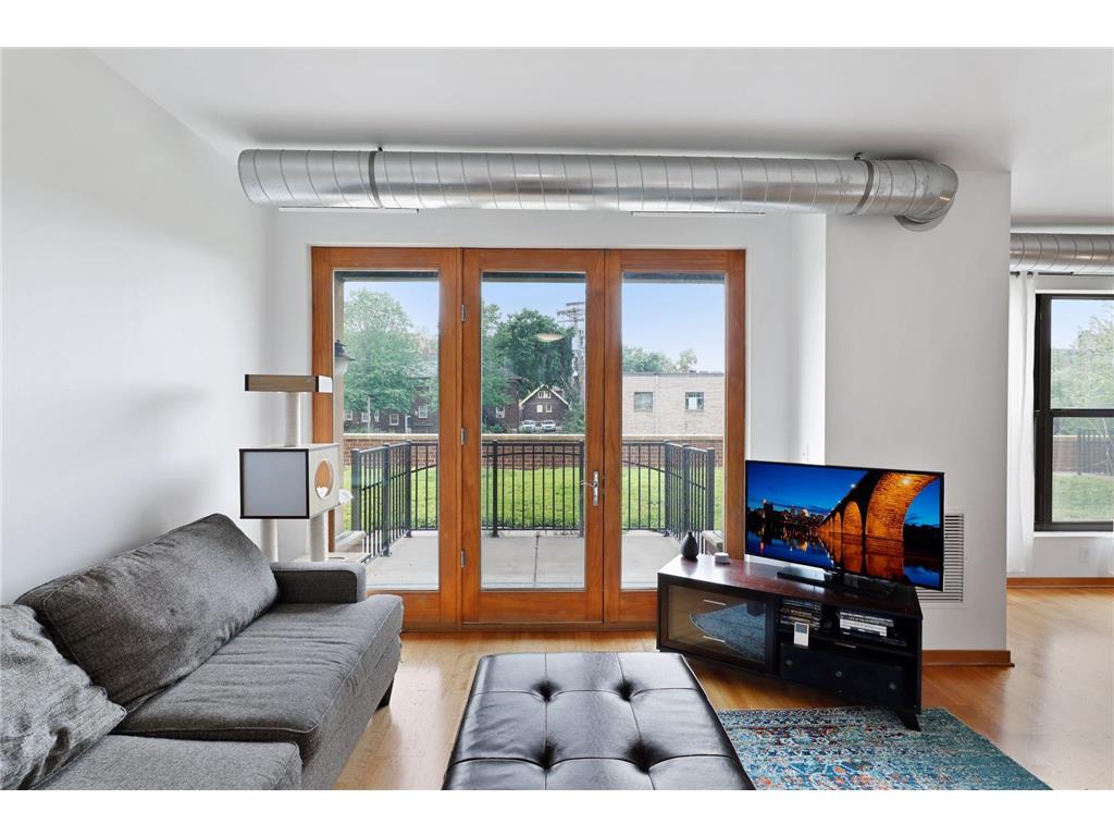 15 E Franklin Avenue #211 Minneapolis MN 55404 7063936 image2