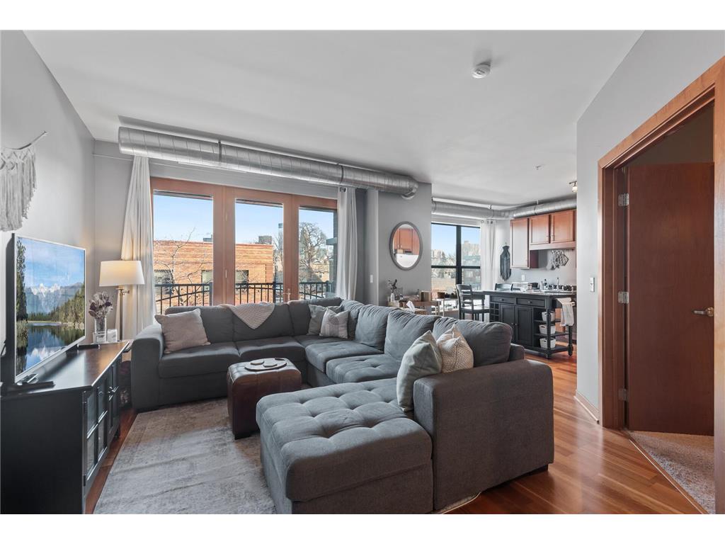 15 E Franklin Avenue 212, Minneapolis, MN 55404 MLS 6319498 Edina Realty