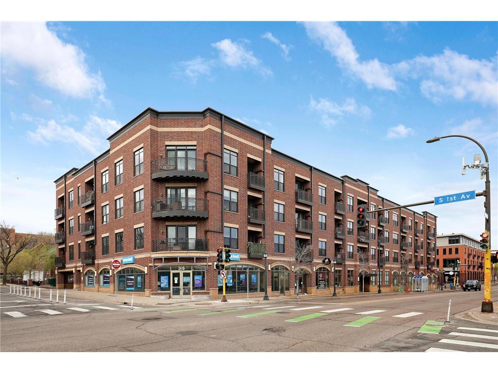 15 E Franklin Avenue #220 Minneapolis MN 55404 6367413 image1