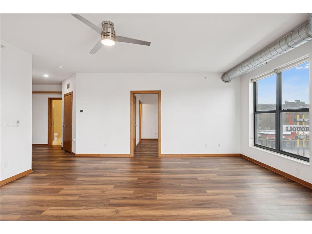 15 E Franklin Avenue #306 Minneapolis MN 55404 7018369 image24