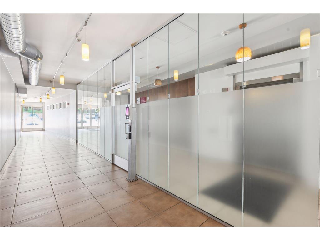 15 E Franklin Avenue #306 Minneapolis MN 55404 7018369 image5