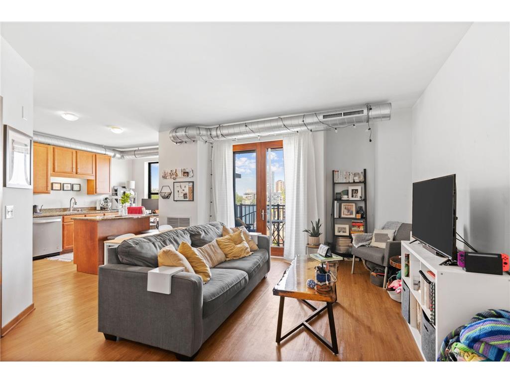 15 E Franklin Avenue #320 Minneapolis MN 55404 6719048 image1