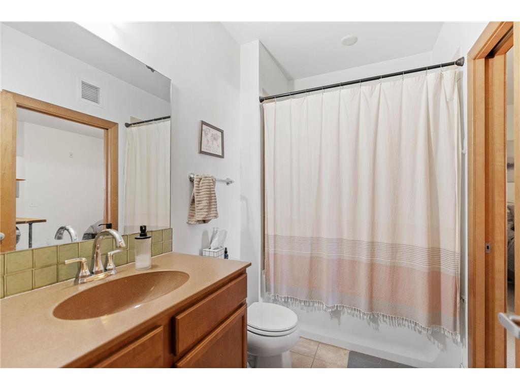 15 E Franklin Avenue #320 Minneapolis MN 55404 6719048 image17