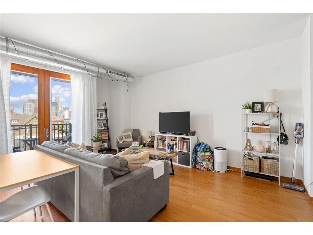 15 E Franklin Avenue #320 Minneapolis MN 55404 6719048 image2