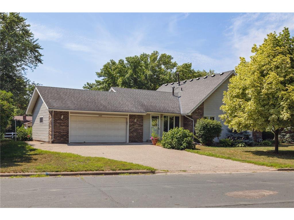 15 Hickory Street, Farmington, MN 55024 MLS 6407617 Edina Realty