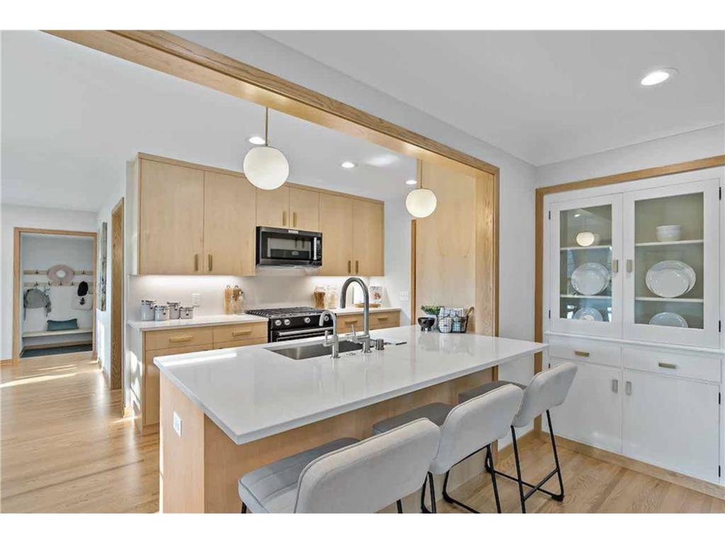 15 Interlachen Road Hopkins MN 55343 6338525 image1