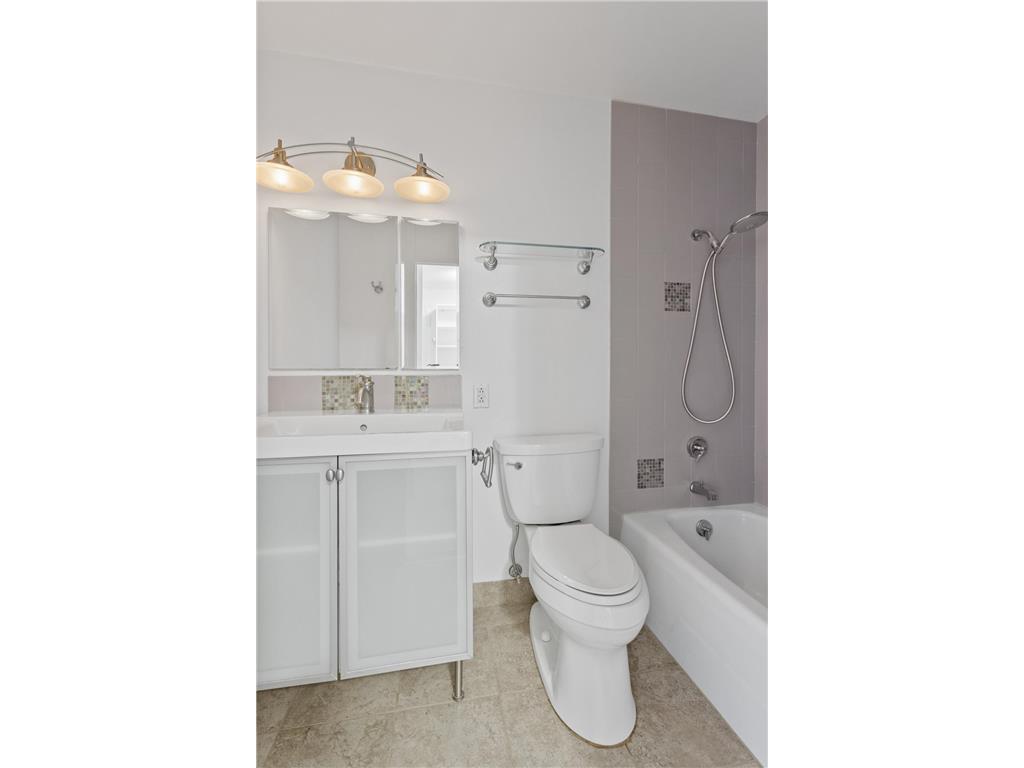 15 S 1st Street #A202 Minneapolis MN 55401 6816477 image11