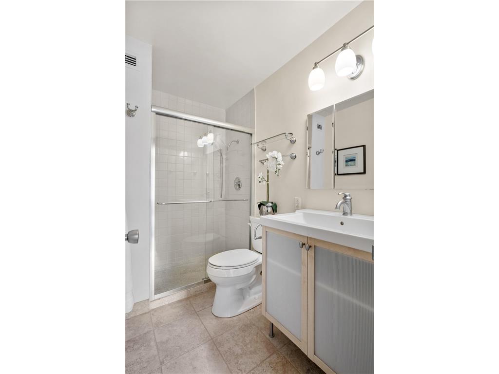 15 S 1st Street #A202 Minneapolis MN 55401 6816477 image9