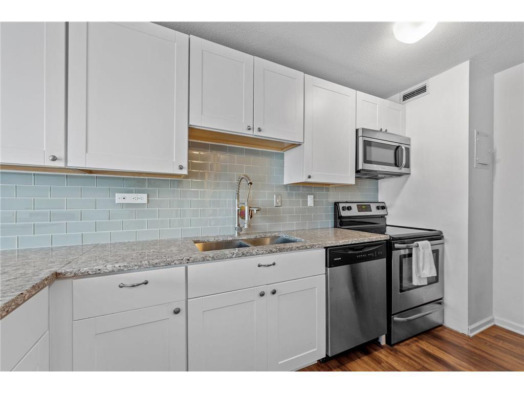 15 S 1st Street #A410 Minneapolis MN 55401 7081565 image3