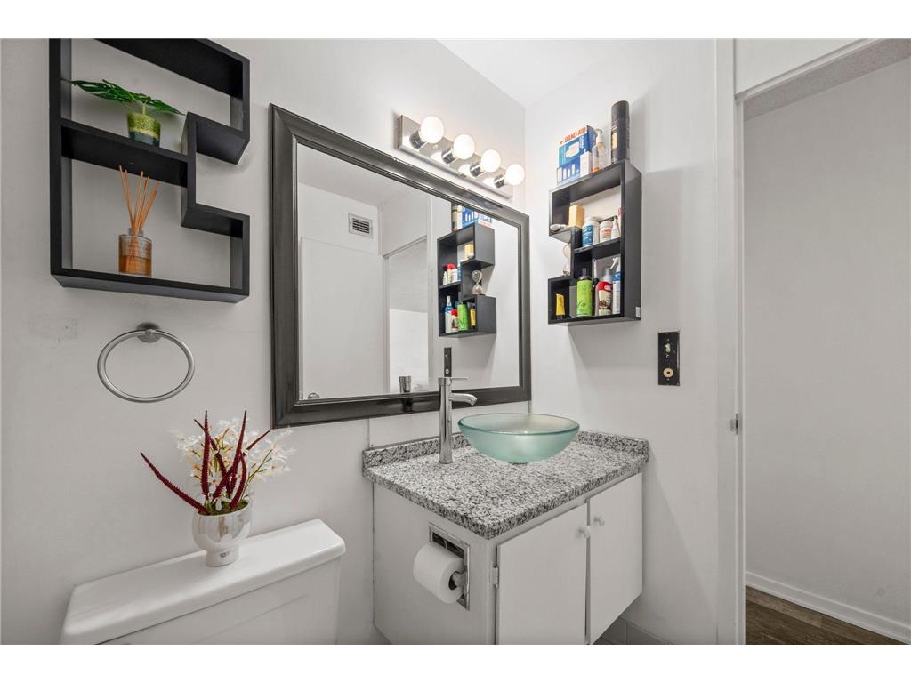 15 S 1st Street #A505 Minneapolis MN 55401 7006160 image44