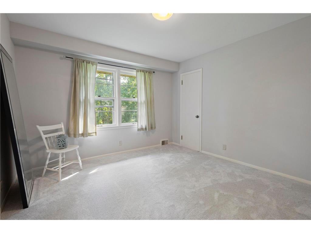 15 Saint Albans Road E Hopkins MN 55305 7038813 image16