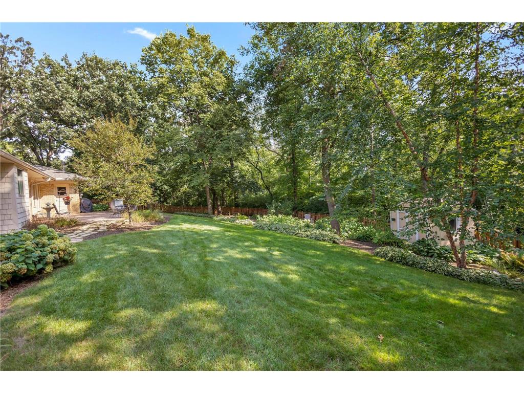 15 Saint Albans Road E Hopkins MN 55305 7038813 image27