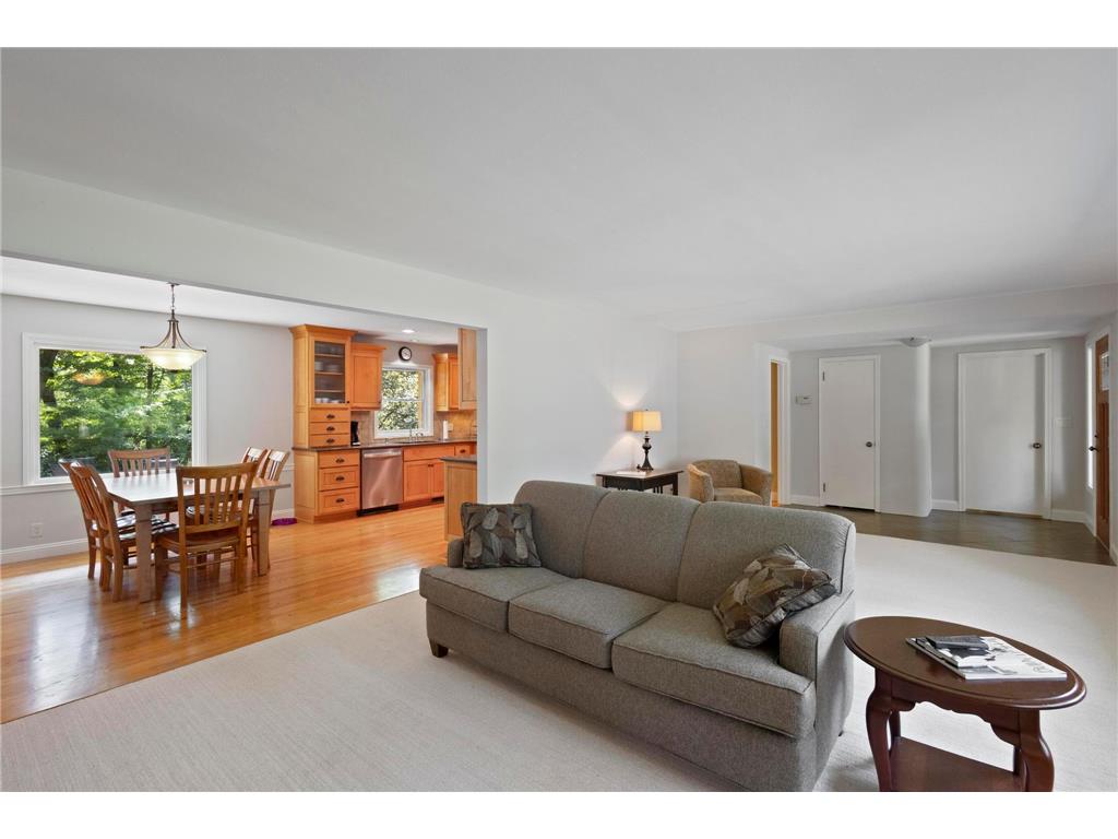 15 Saint Albans Road E Hopkins MN 55305 7038813 image9