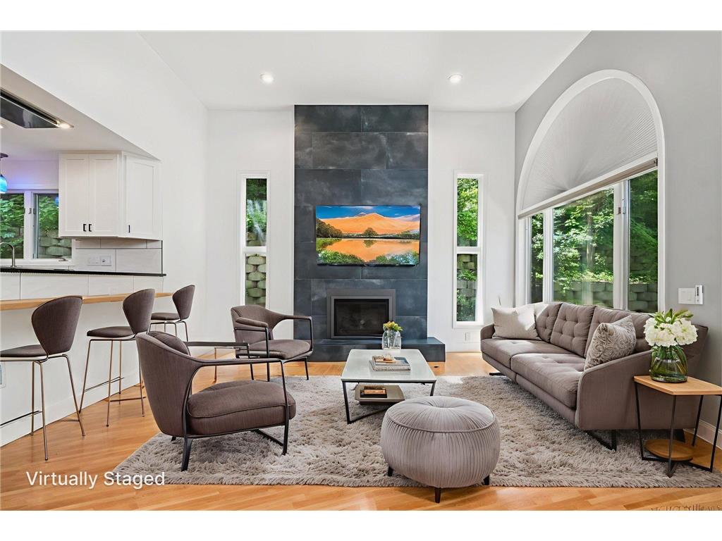 15 Summit Place Minneapolis MN 55403 6745728 image1