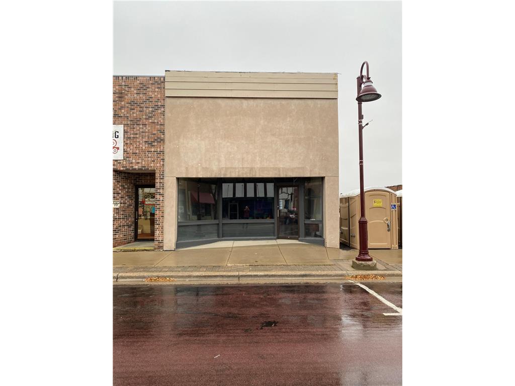 150 E 2nd Street Redwood Falls MN 56283 6810046 image1
