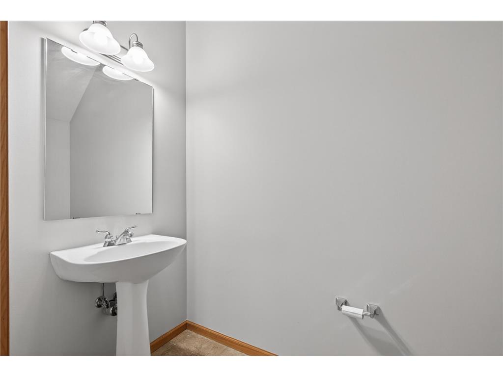 150 E Burnsville Parkway #101 Burnsville MN 55337 7060512 image11