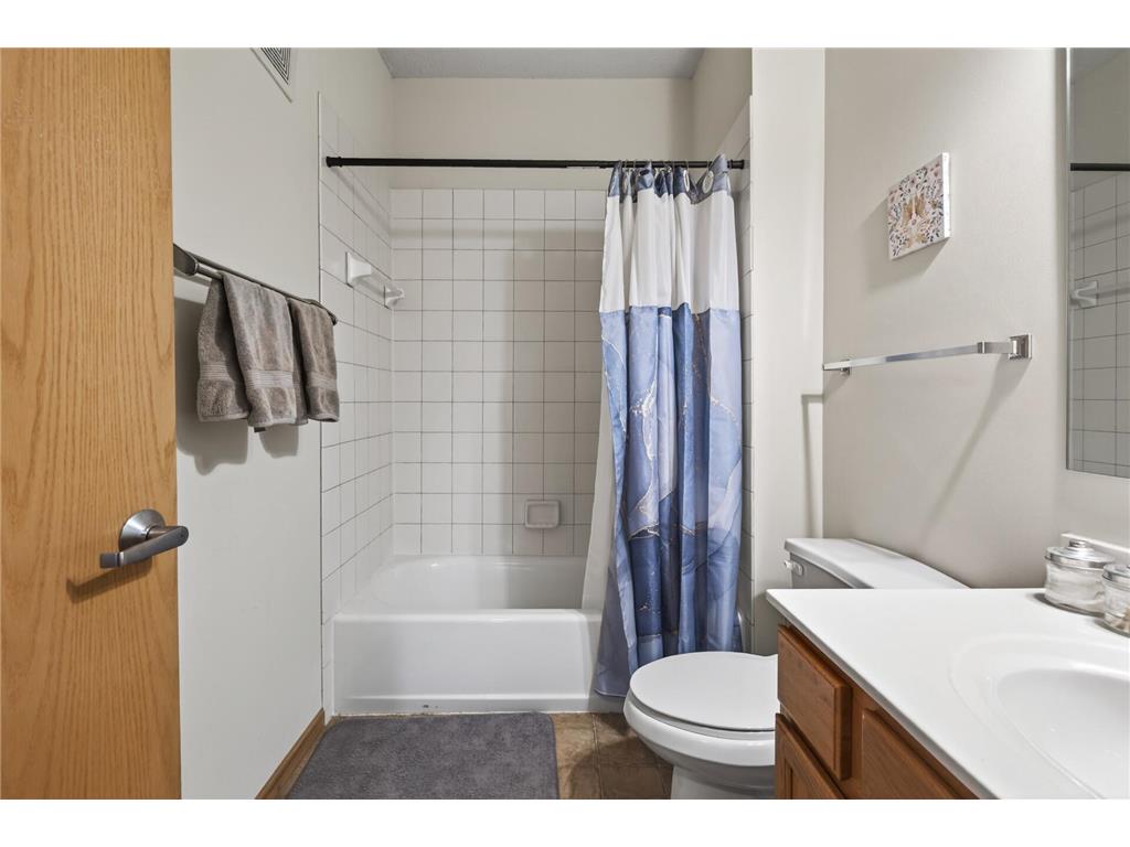 150 E Burnsville Parkway #101 Burnsville MN 55337 7060512 image15