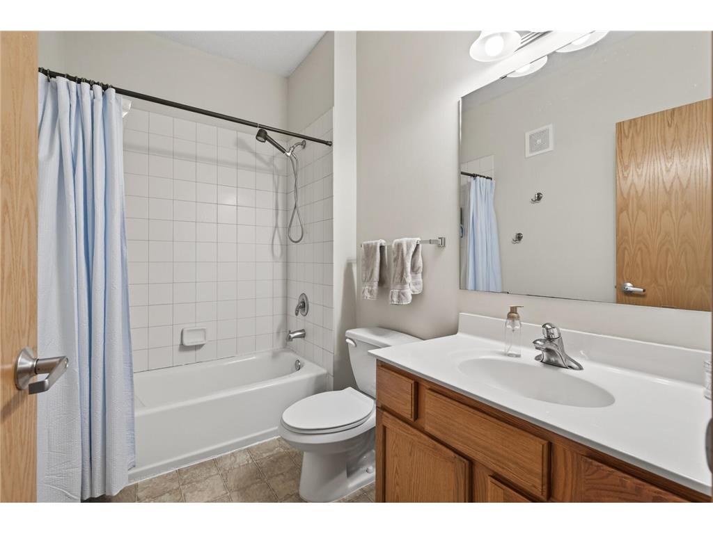 150 E Burnsville Parkway #101 Burnsville MN 55337 7060512 image20