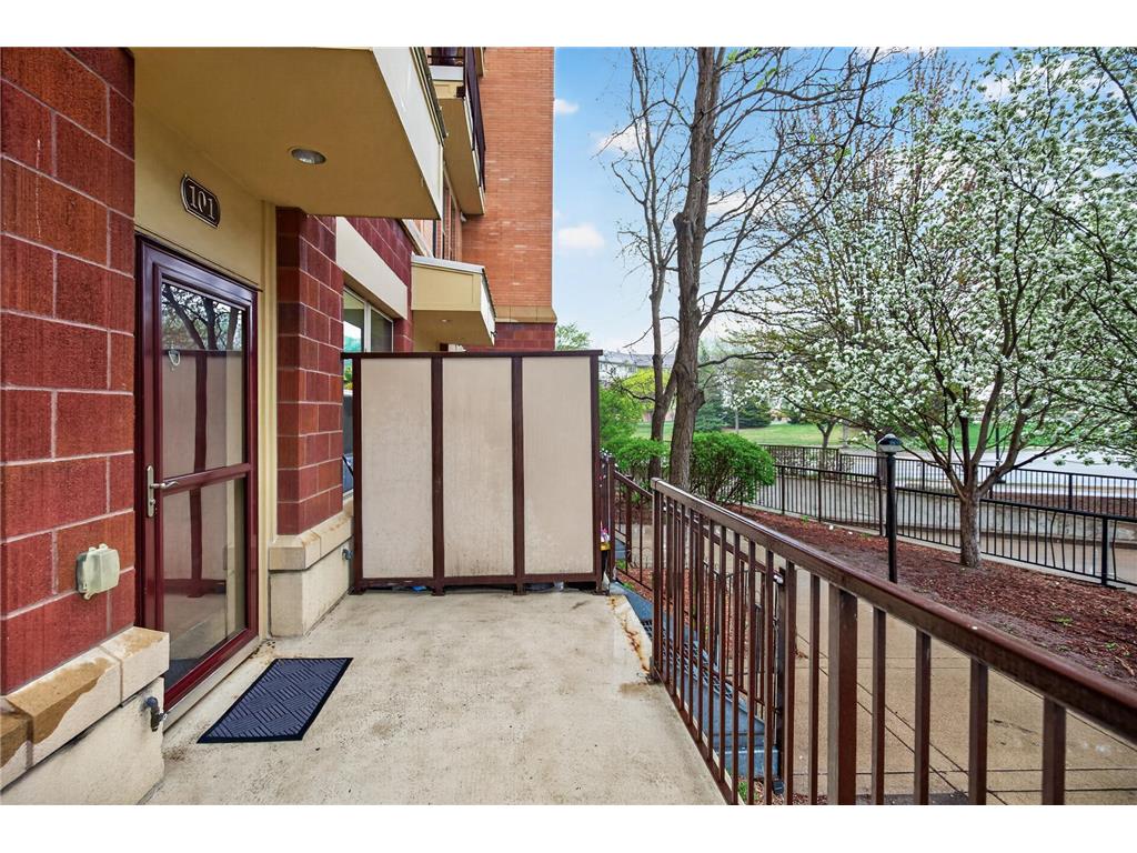 150 E Burnsville Parkway #101 Burnsville MN 55337 7060512 image23