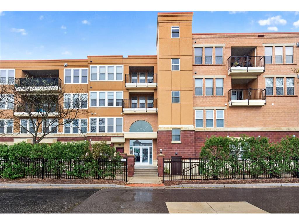 150 E Burnsville Parkway #101 Burnsville MN 55337 7060512 image24