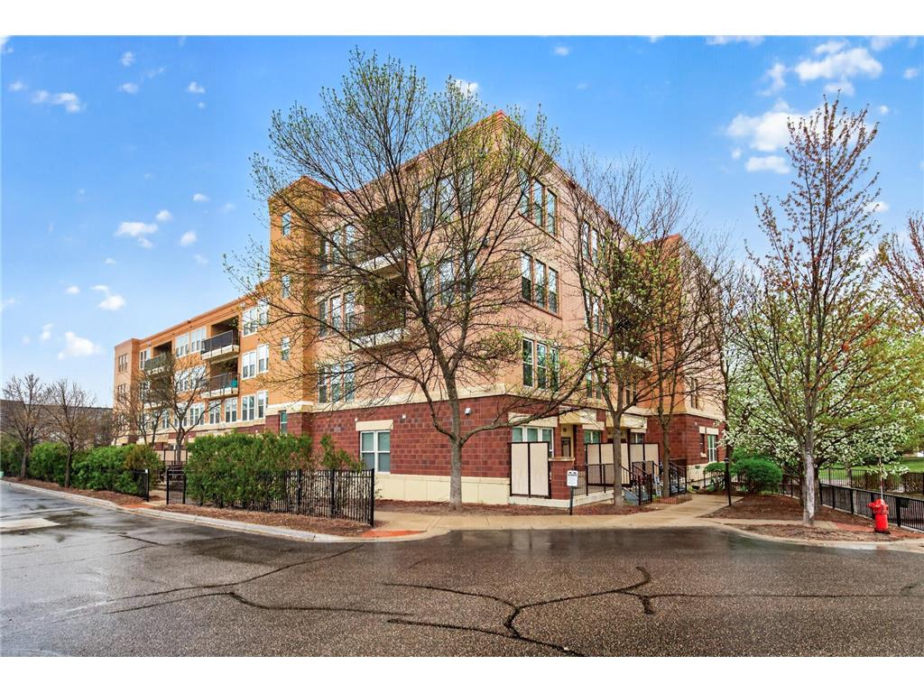 150 E Burnsville Parkway #101 Burnsville MN 55337 7060512 image25