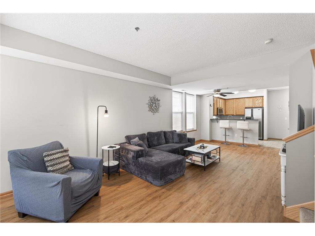 150 E Burnsville Parkway #101 Burnsville MN 55337 7060512 image3