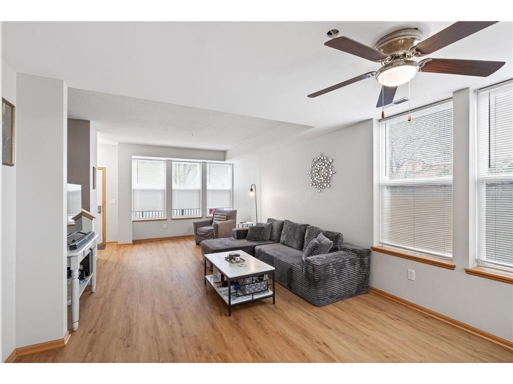 150 E Burnsville Parkway #101 Burnsville MN 55337 7060512 image4