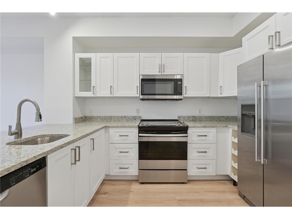 150 E Burnsville Parkway #116 Burnsville MN 55337 6817833 image11