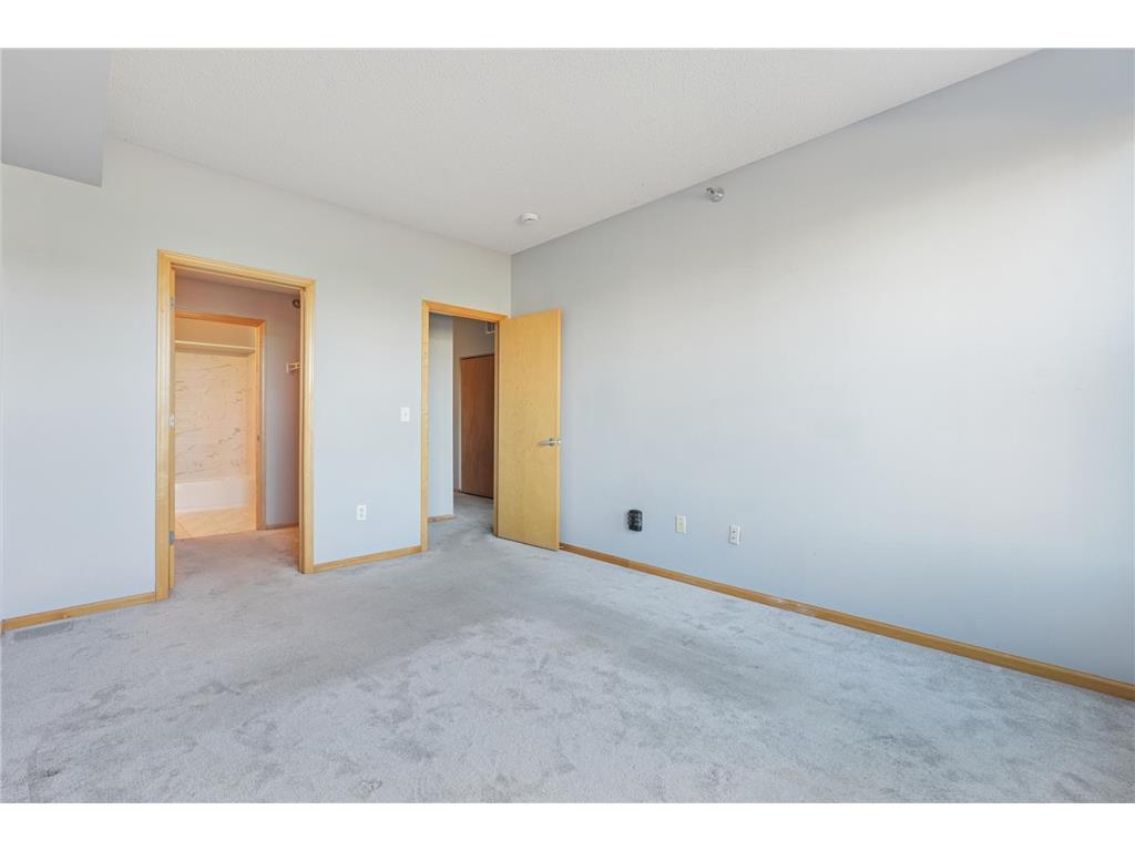 150 E Burnsville Parkway #116 Burnsville MN 55337 6817833 image14