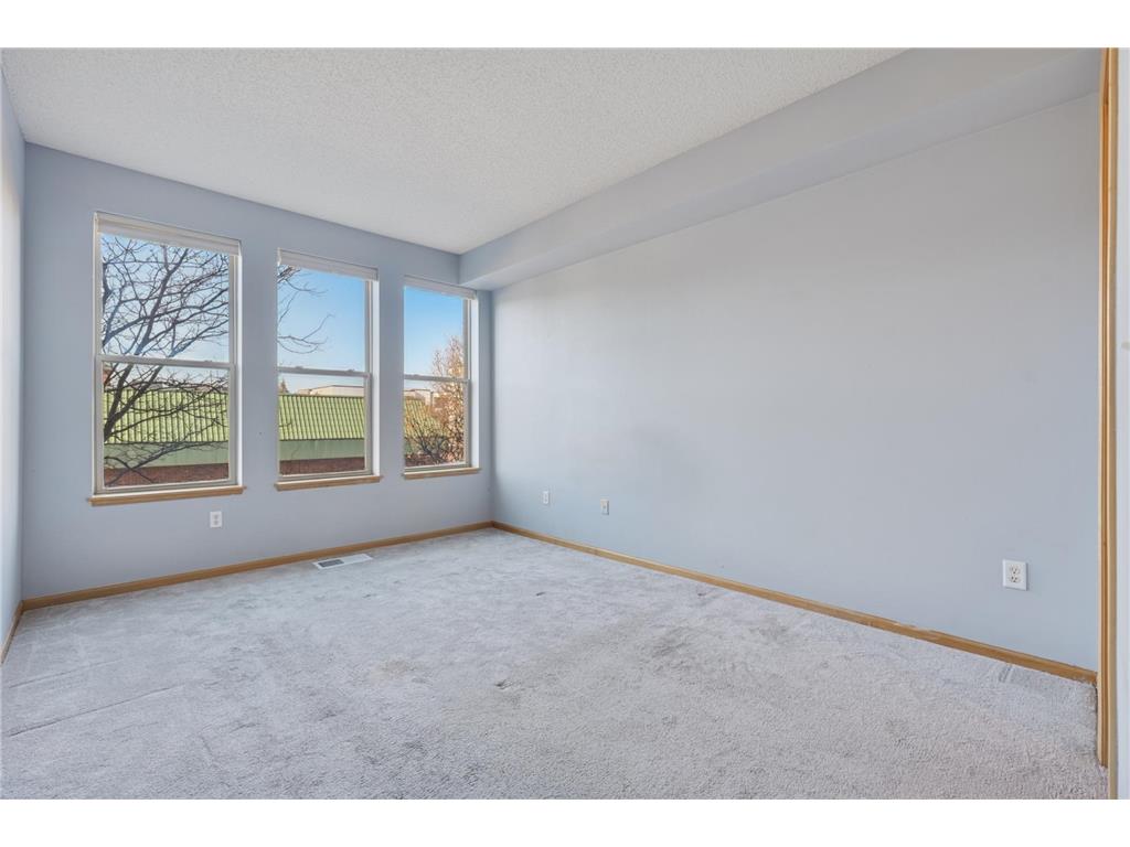 150 E Burnsville Parkway #116 Burnsville MN 55337 6817833 image15