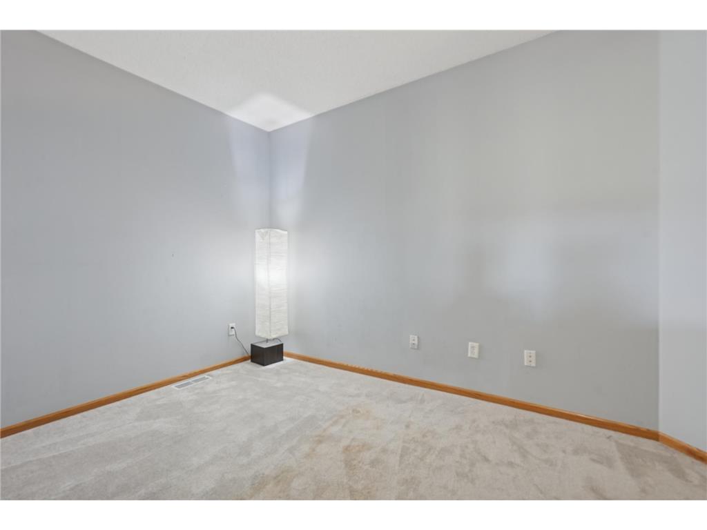 150 E Burnsville Parkway #116 Burnsville MN 55337 6817833 image19