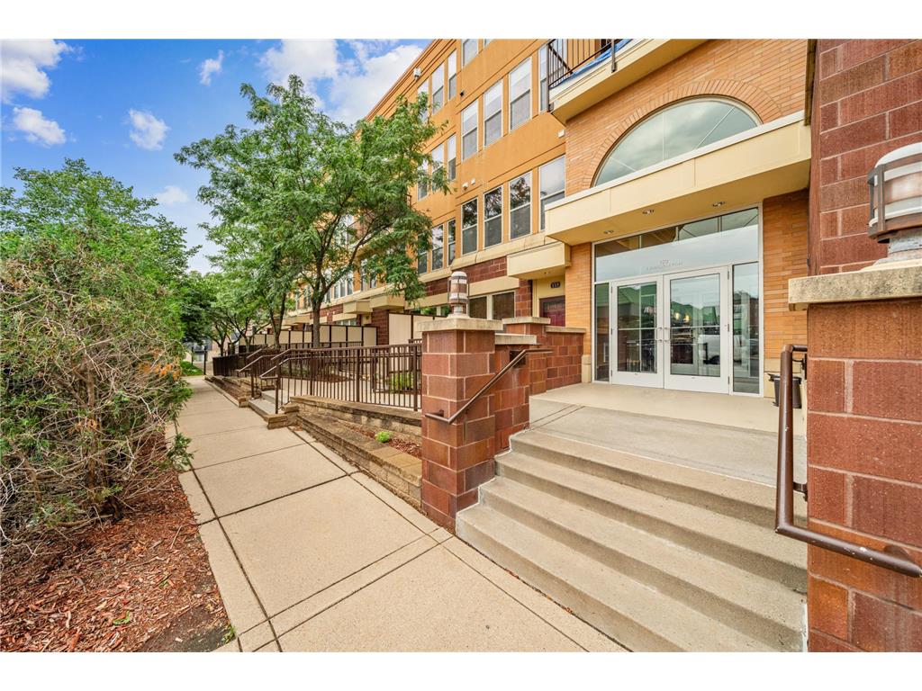 150 E Burnsville Parkway #116 Burnsville MN 55337 6817833 image23