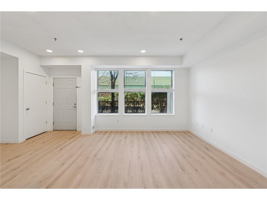 150 E Burnsville Parkway #116 Burnsville MN 55337 6817833 image3