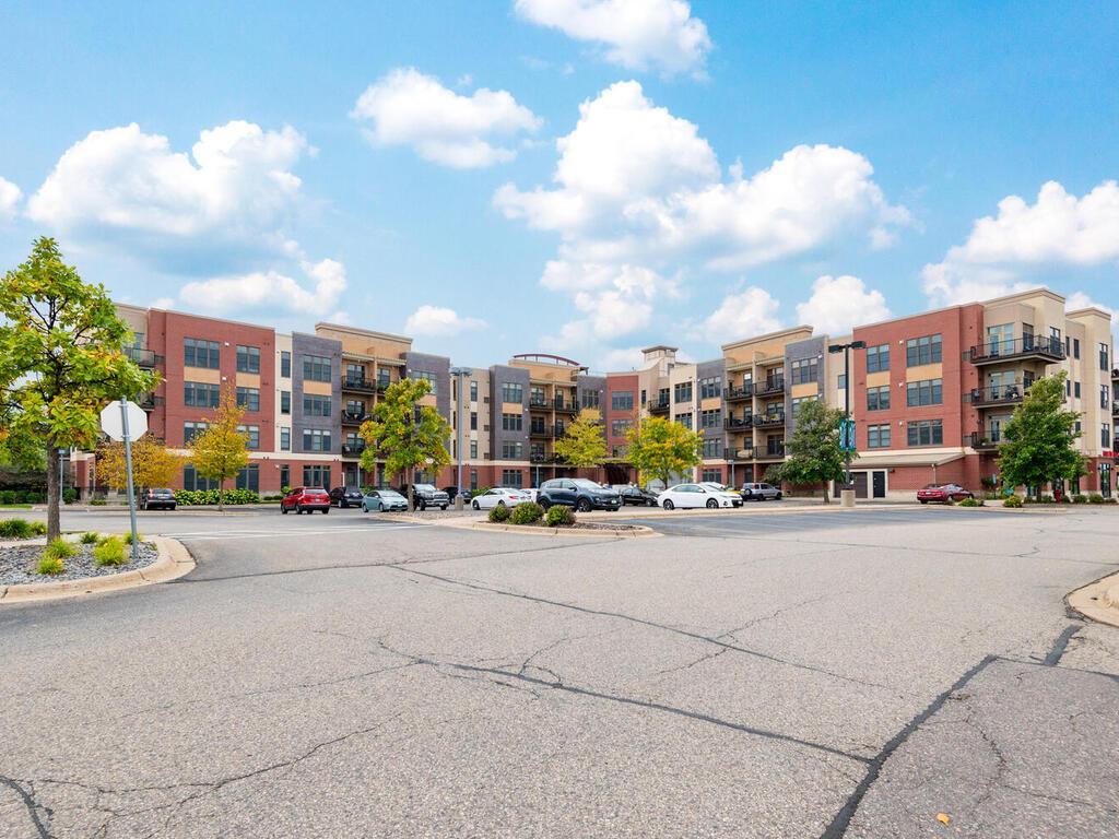 150 E Travelers Trail #101 Burnsville MN 55337 6412856 image1