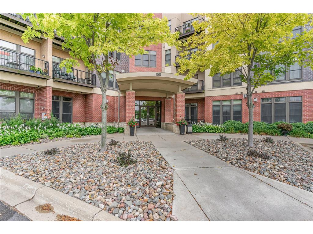 150 E Travelers Trail #205 Burnsville MN 55337 6417740 image1