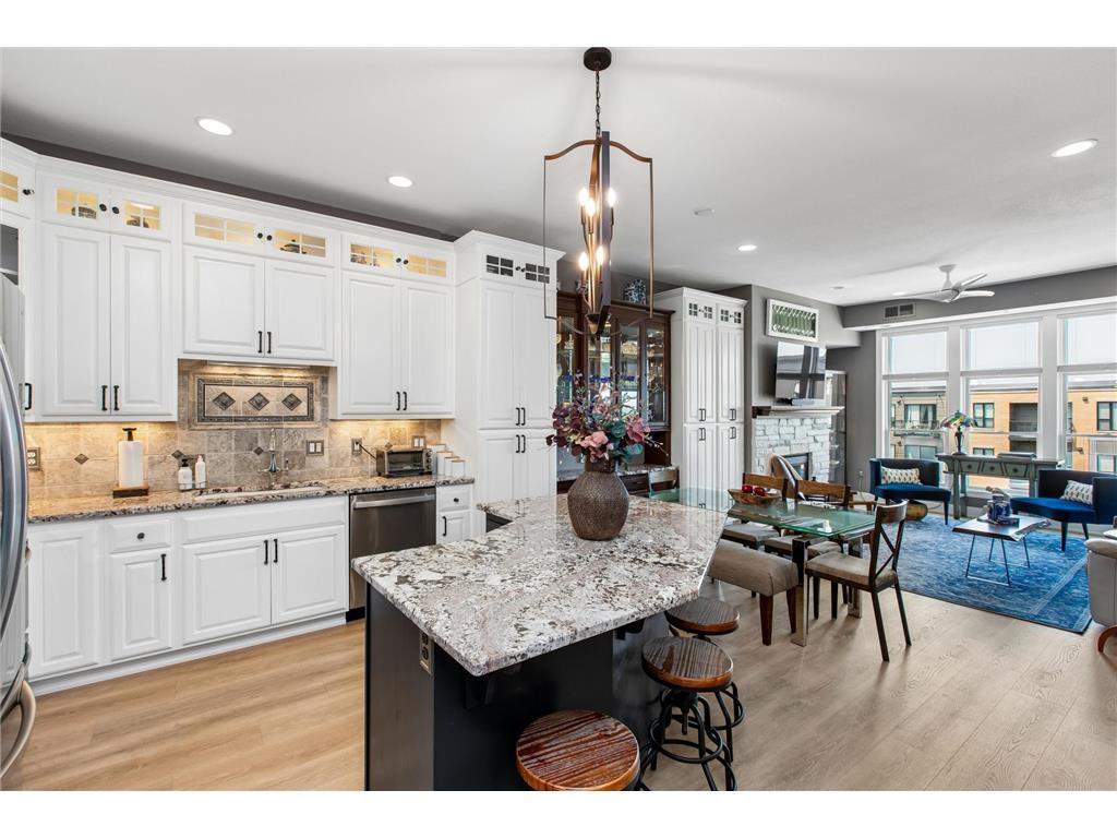 150 E Travelers Trail #420 Burnsville MN 55337 7102460 image1
