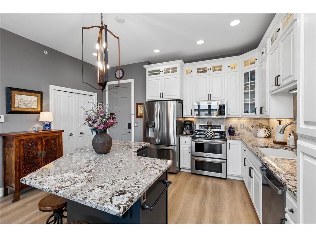150 E Travelers Trail #420 Burnsville MN 55337 7102460 image10