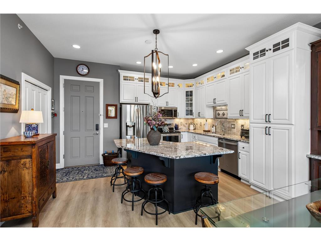 150 E Travelers Trail #420 Burnsville MN 55337 7102460 image11