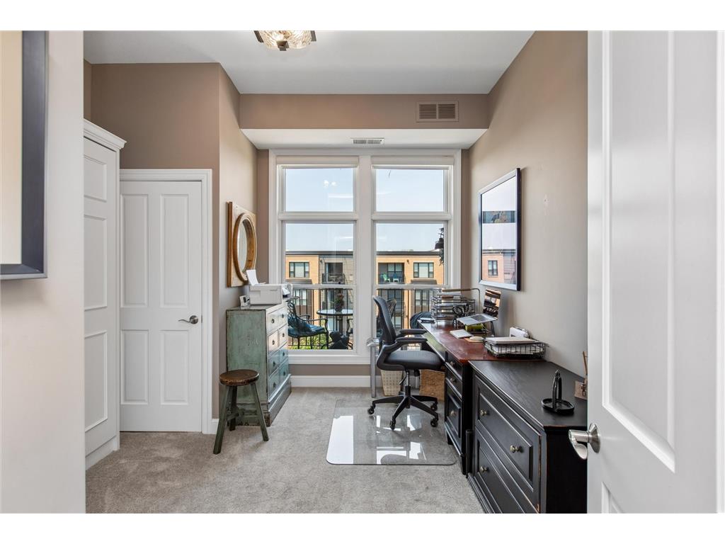 150 E Travelers Trail #420 Burnsville MN 55337 7102460 image23