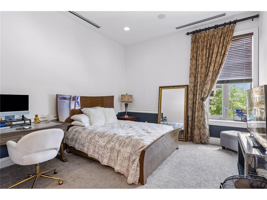 150 Portland Avenue #500 Minneapolis MN 55401 7103701 image104