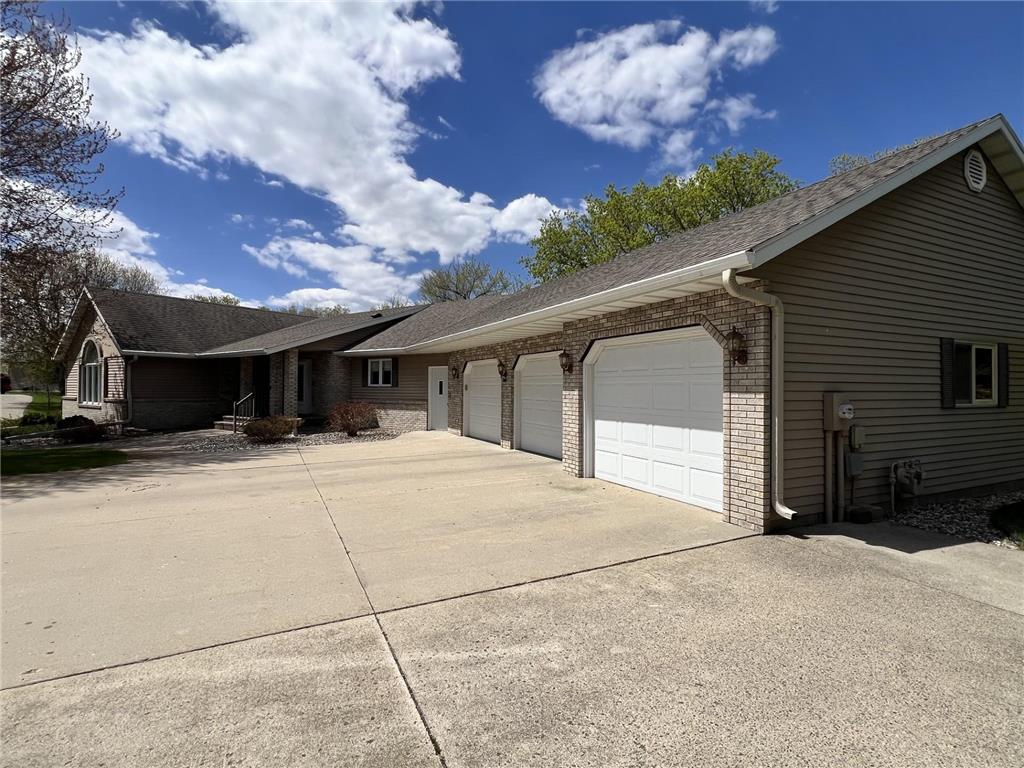 1500 Mc Auliffe Place NW Alexandria MN 56308 7070846 image11