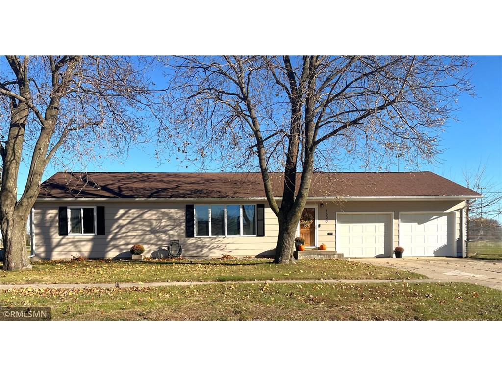 1500 N Prairie Avenue Fairmont MN 56031 6816368 image1