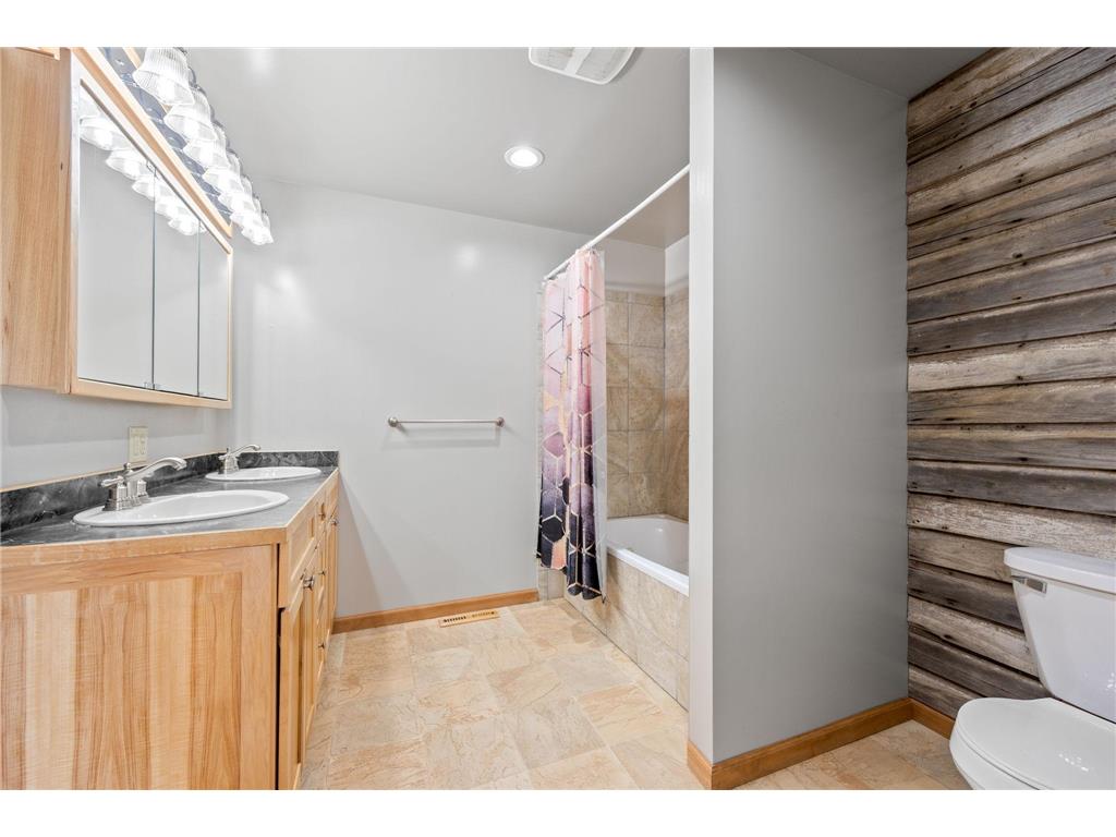 1500 Olympic Street Braham MN 55006 7087765 image19